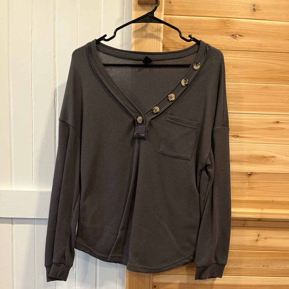 Shein long sleeve shirt with buttons - Picture 1 of 2